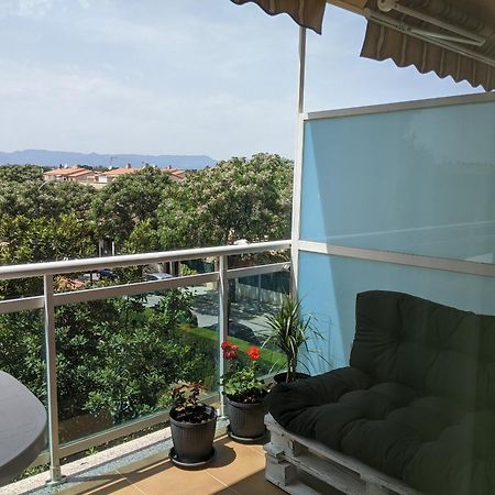 Apartamento Piscina Vilafortuny Apartment กัมบริลส์ ภายนอก รูปภาพ