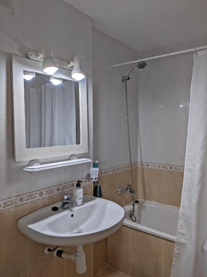 Apartamento Piscina Vilafortuny Apartment กัมบริลส์ ภายนอก รูปภาพ
