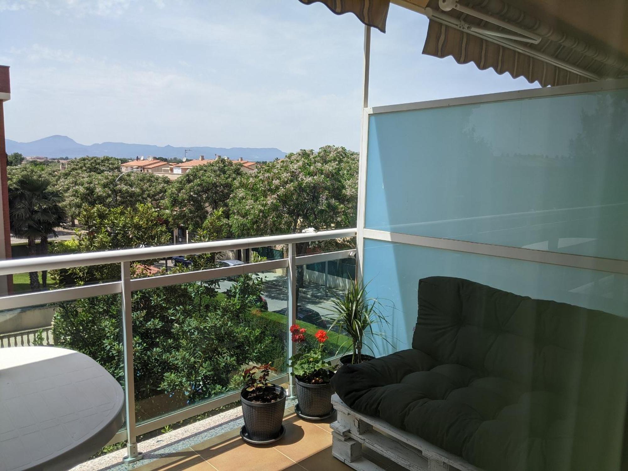 Apartamento Piscina Vilafortuny Apartment กัมบริลส์ ภายนอก รูปภาพ
